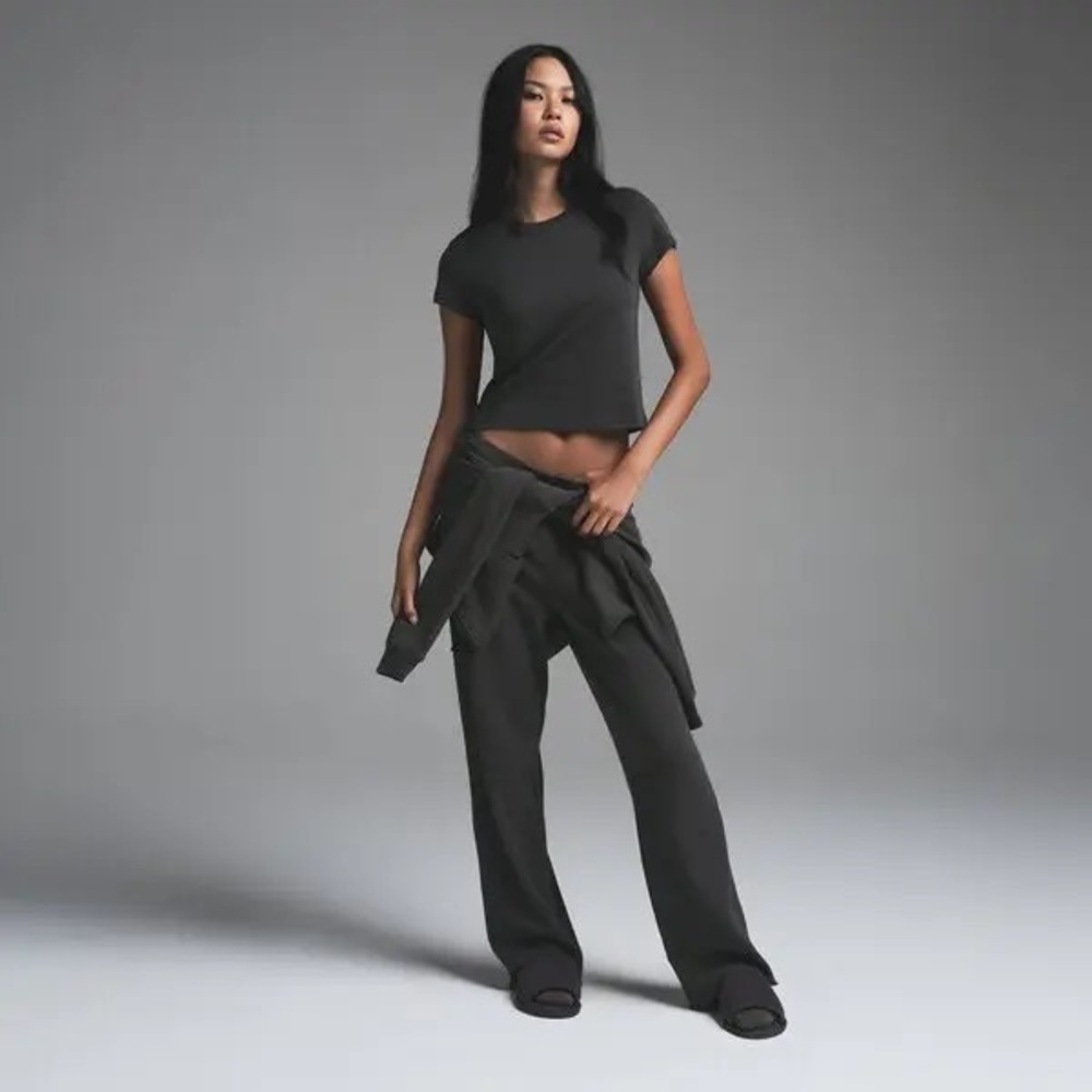 Skims Relaxed Shrunken Tee — Ash Gray, Size Medium